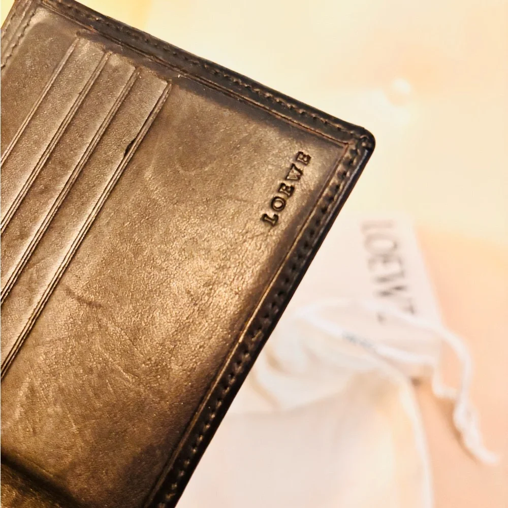 Loewe Men’s Black Anagram Bi-Fold Wallet NEW FULL INCLUSION